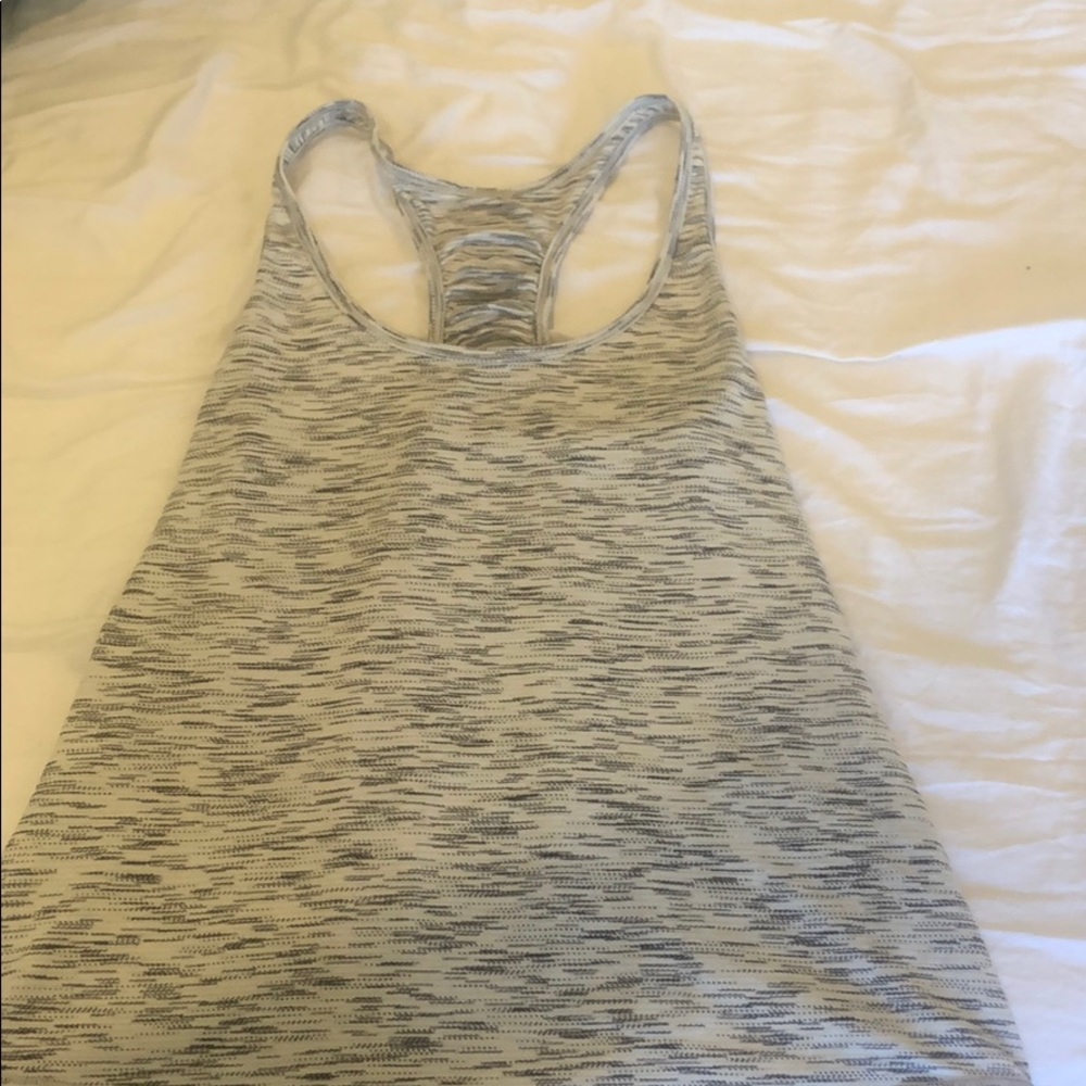 Lululemon tank
